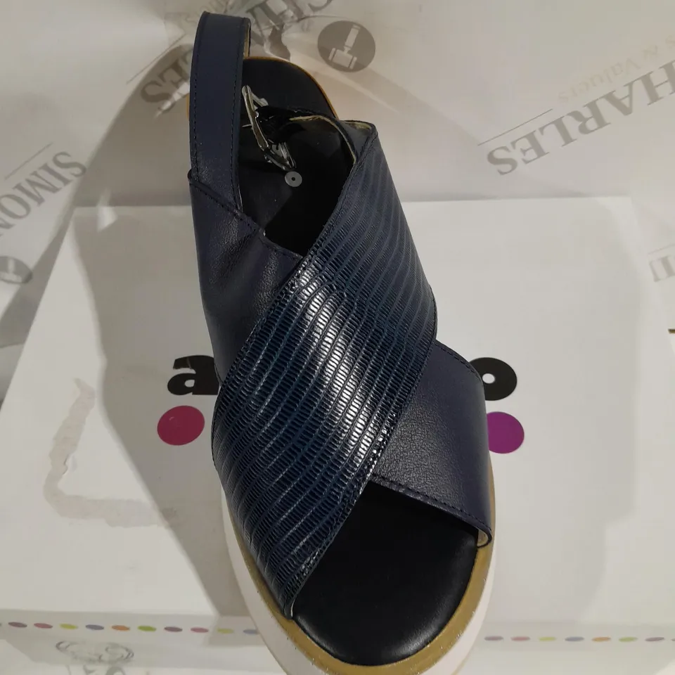 BOXED PAIR OF ADESSO SANDALS IN NAVY - SIZE 6