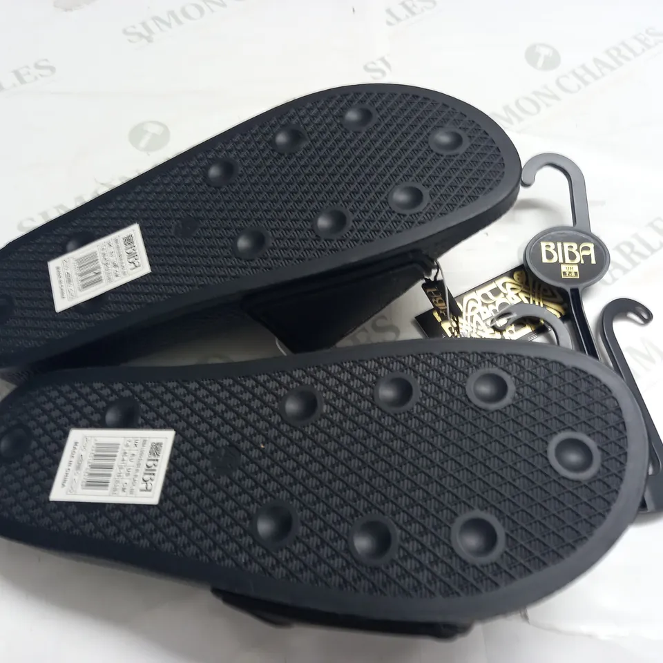 BIBA LOGO SLIDES IN BLACK - L 7/8