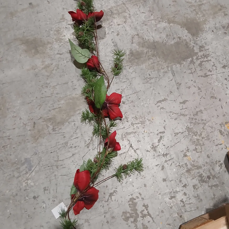 THREE GISELA GRAHAM ARTIFICIAL GARLAND WITH RED FLOWERS
