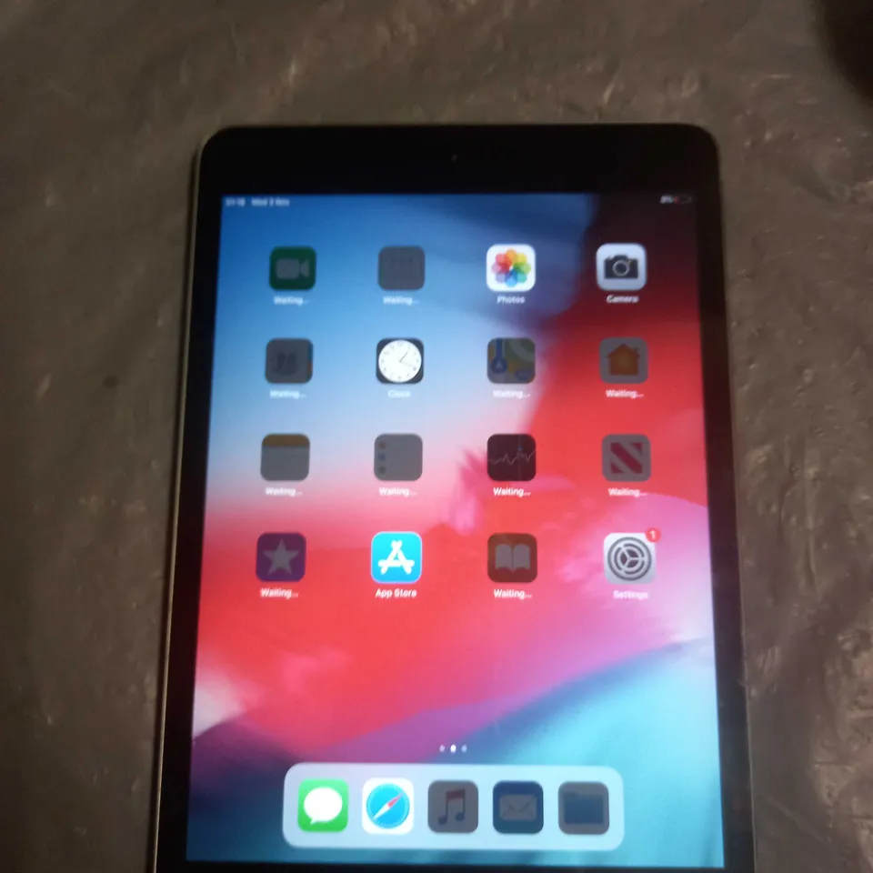 APPLE IPAD MINI 2 32GB ME277LL/A