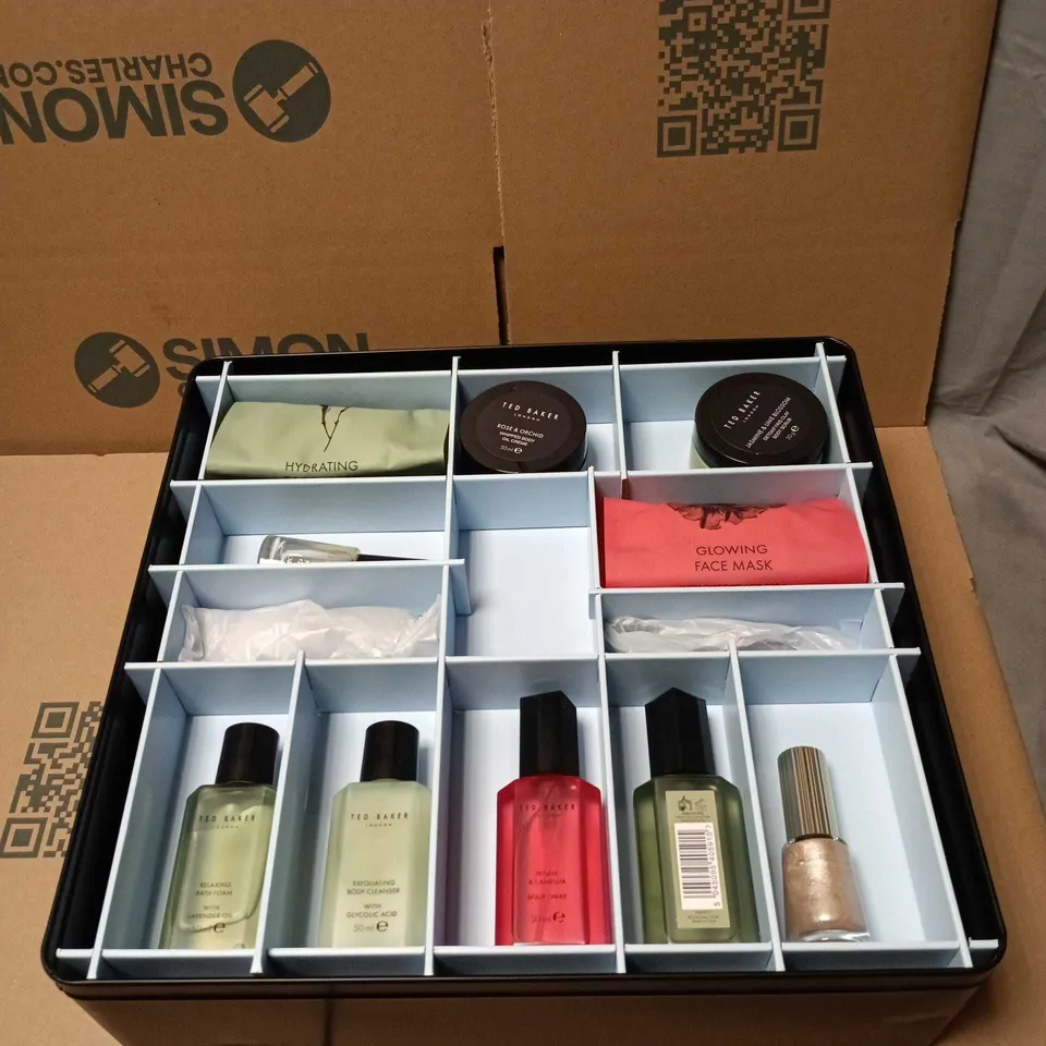 TED BAKER LONDON GIFT SET IN TIN TO INCLUDE BODY SCRUB, BODY SPRAY, NAIL POLISH ETC