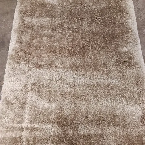 QUALITY DESIGN AREA RUG - APPROXIMATELY 164 cm x 123 cm