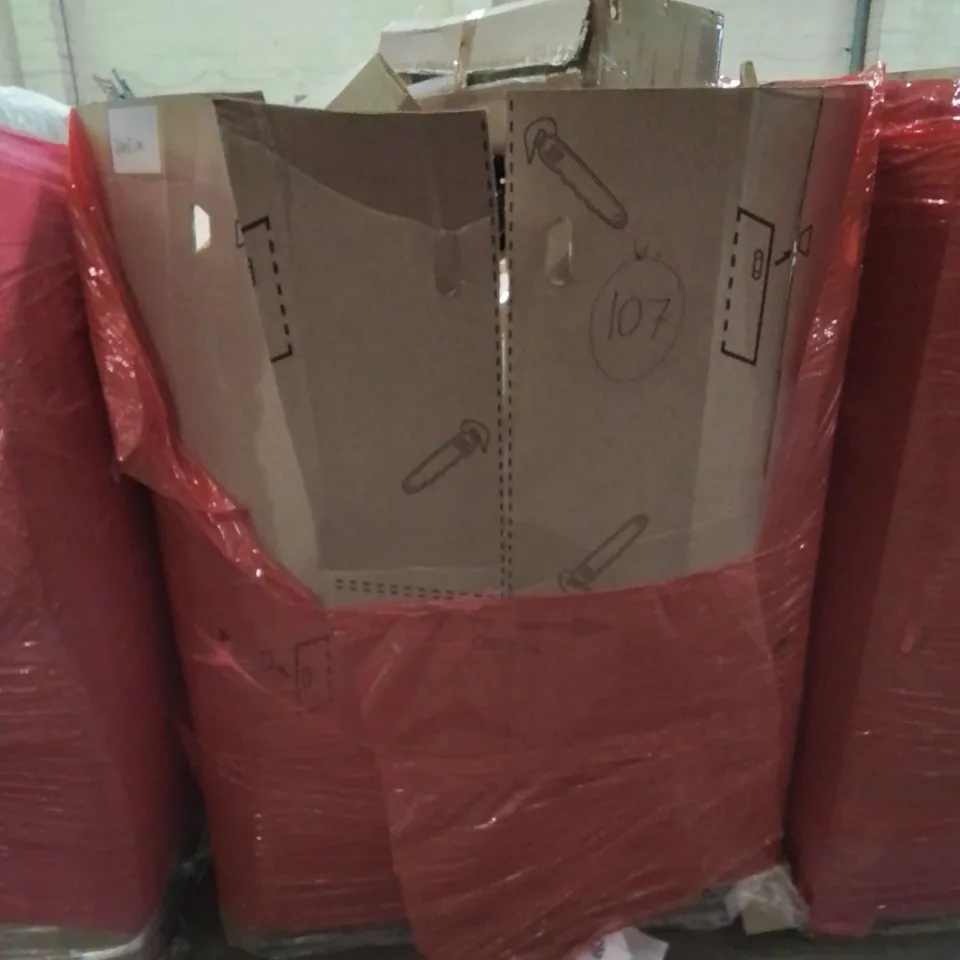 PALLET CONTAINING VARIOUS BOXED MIXED ITEMS TO INCLUDE: CEILING FAN LIGHTS, BBQ GRILL, ARM REST PILLOW ETC.