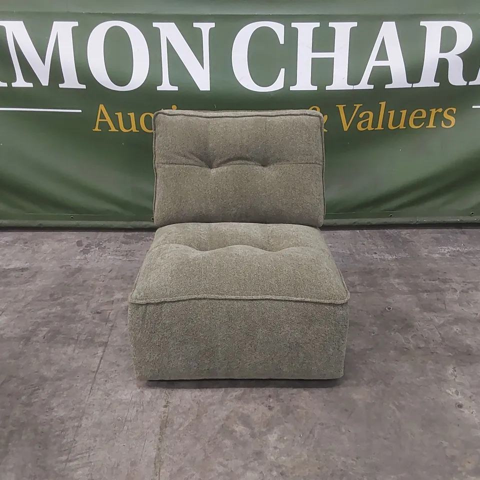 QUALITY DESIGNER ITALIAN MADE GRAVINA ARMLESS CHAIR/SOFA PIECE