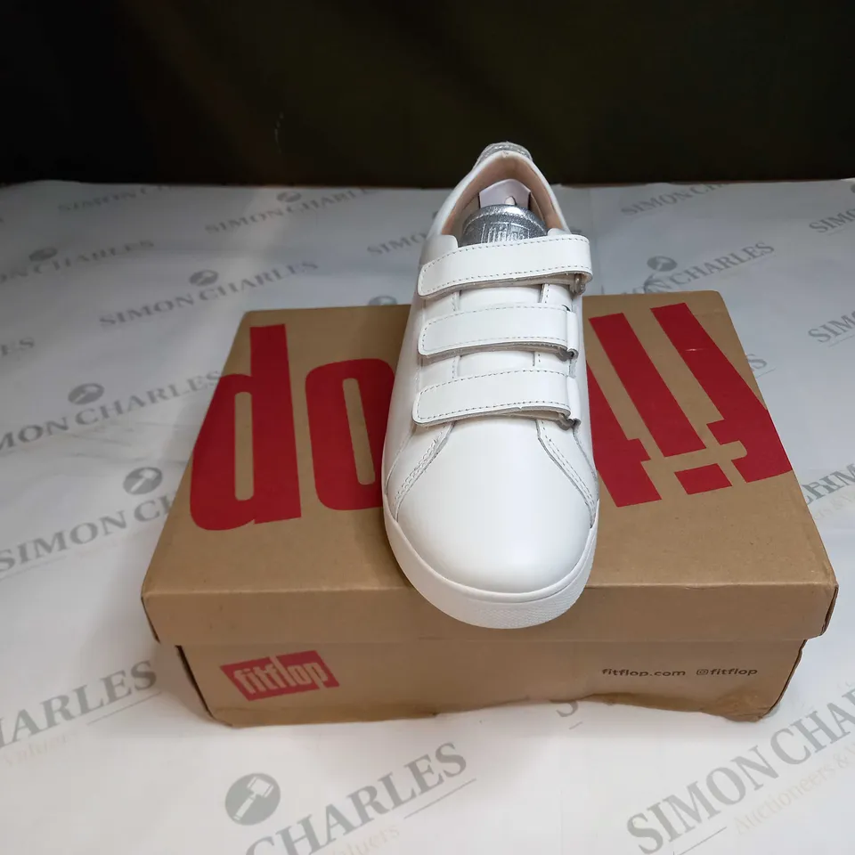 FITFLOP RALLY METALLIC-BACK LEATHER STRAP SNEAKERS SIZE 4