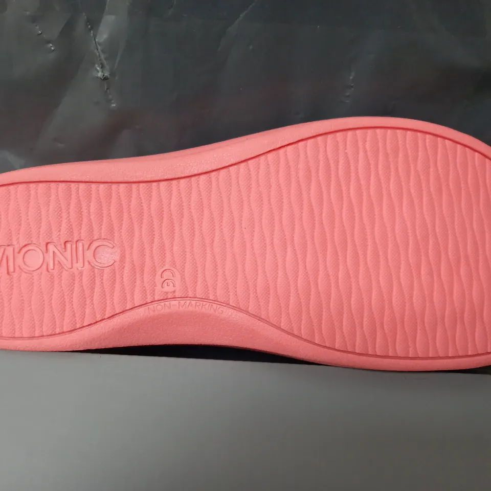 VIONIC INDULGE RELAX SLIPPERS IN PINK FLORAL - UK 7