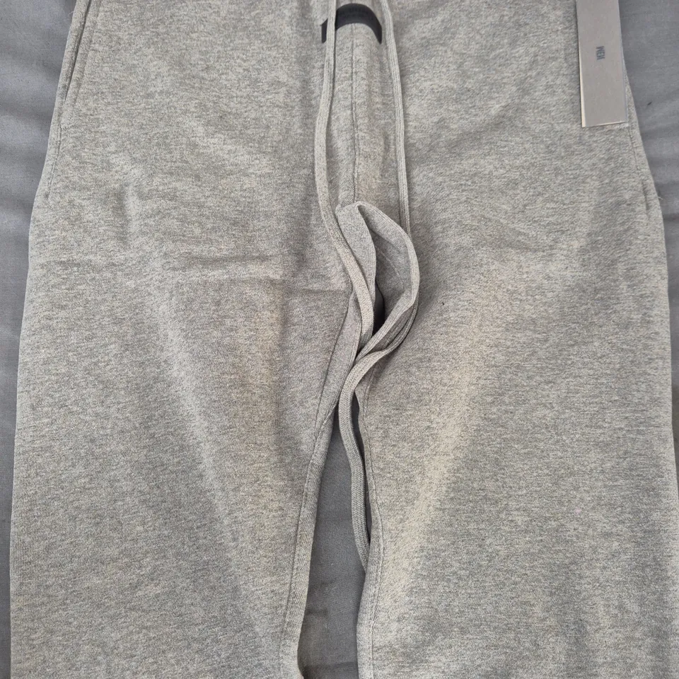 ESSENTIALS FEAR OF GOD JOGGERS IN GREY SIZE SMALL