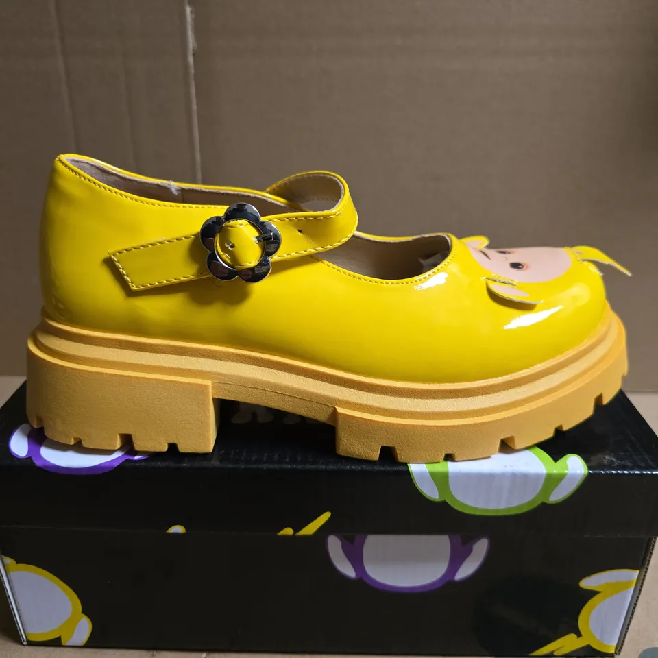 BOXED PAIR OF KOI LA LA TELETUBBIES KIDZ MARY JANES – YELLOW, UK SIZE 2