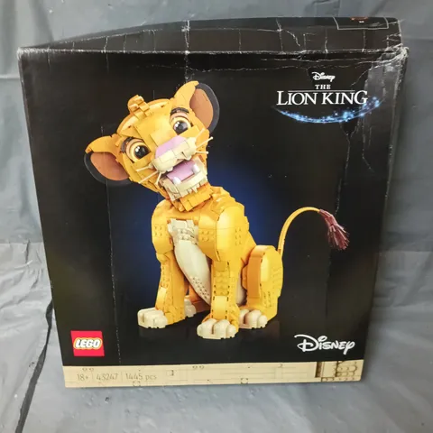 DISNEY YOUNG SIMBA THE LION KING SET 43247