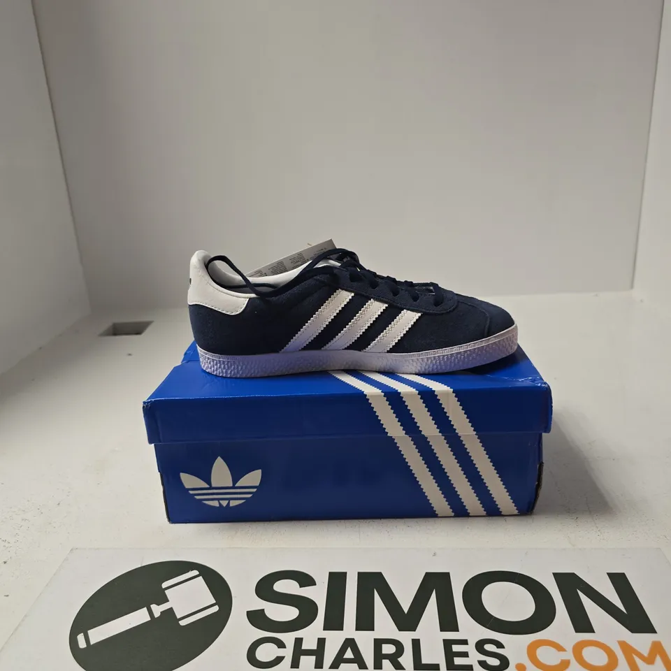 BOXED PAIR OF ADIDAS GAZELLE'S SIZE UK 3
