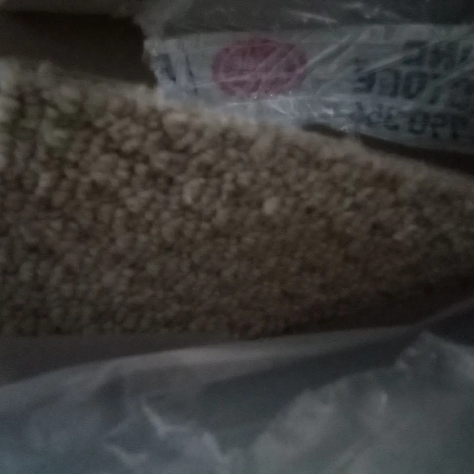 ROLL OF QUALITY NORDIC BERBER 50 SHORTBREAD CARPET APPROXIMATELY 4M × 1.5M