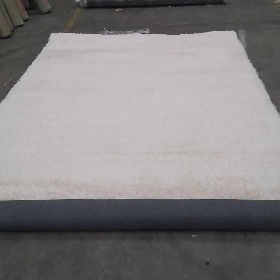 QUALITY DESIGNER AREA RUG - APPROXIMATELY 290X200CM