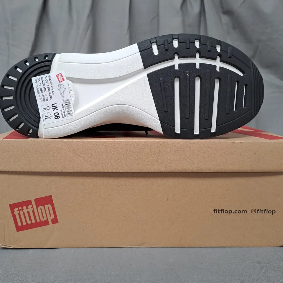 BOXED PAIR OF FITFLOP VITAMIN FFX KNIT SPORTS SNEAKERS IN BLACK UK SIZE 8