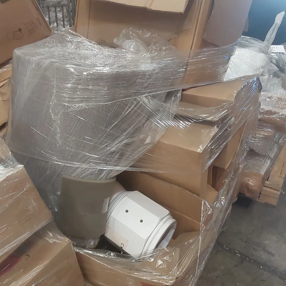 PALLET CONTAINING A VERY LARGE QUANTITY OF ASSORTED DESIGNER FURNITURE PARTS INCLUDING: DINING CHAIR PARTS ECT