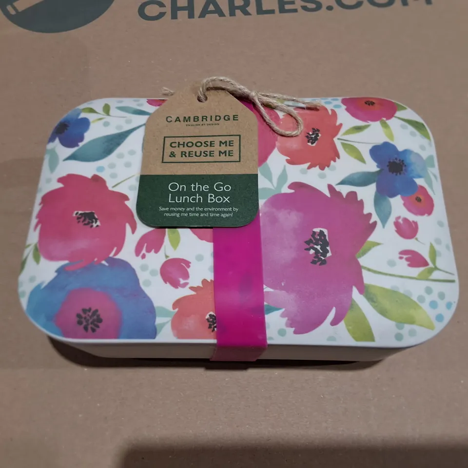 LOT OF 5 CAMBRIDGE FLORAL ON THE GO LUNCH BOXES
