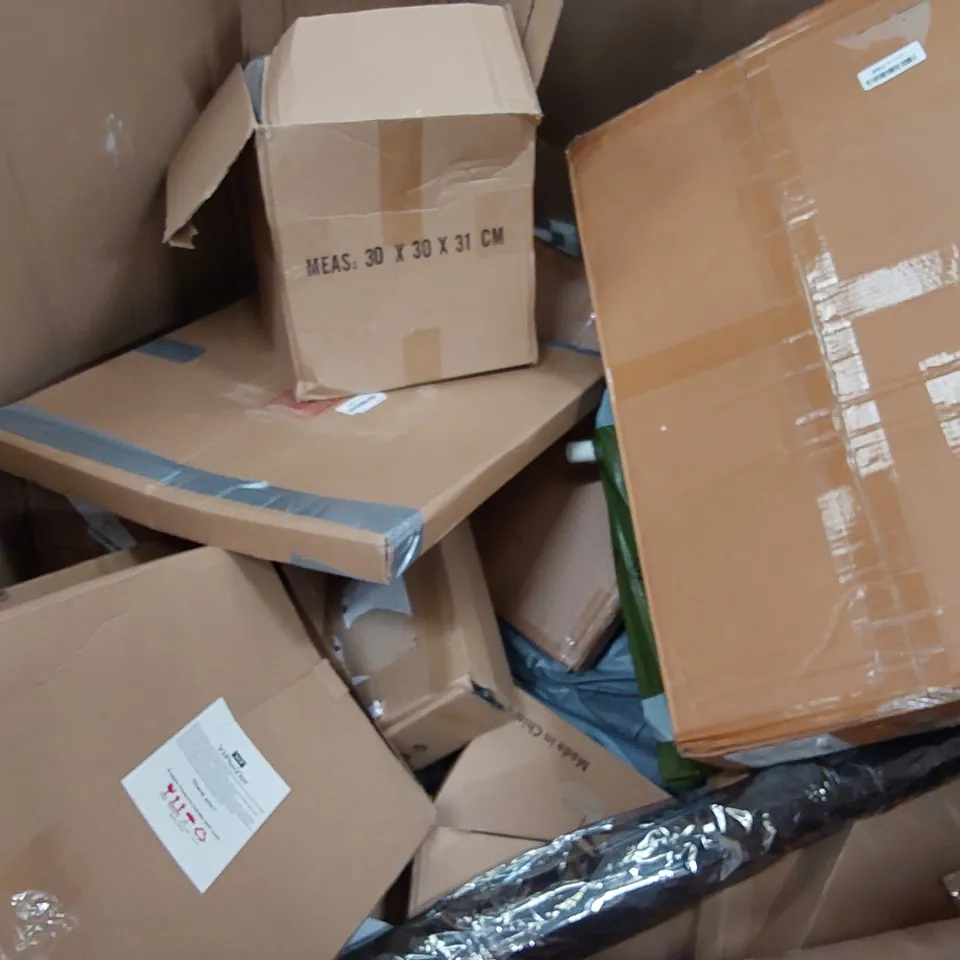 PALLET OF ASSORTED HOMEWARE AND CONSUMER PRODUCTS TO INCLUDE; AMBITELLIGENCE ROUND CYLINDER STAND, RETRACTABLE SAFETY GATES, ROUND MIRROR, TOILET SEAT ECT.