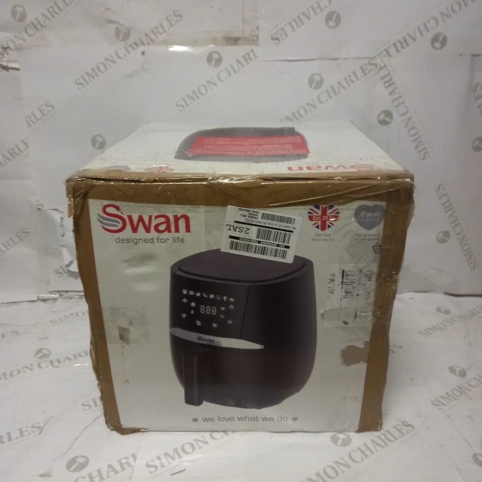 BOXED SWAN DIGITAL AIR FRYER  RRP £59