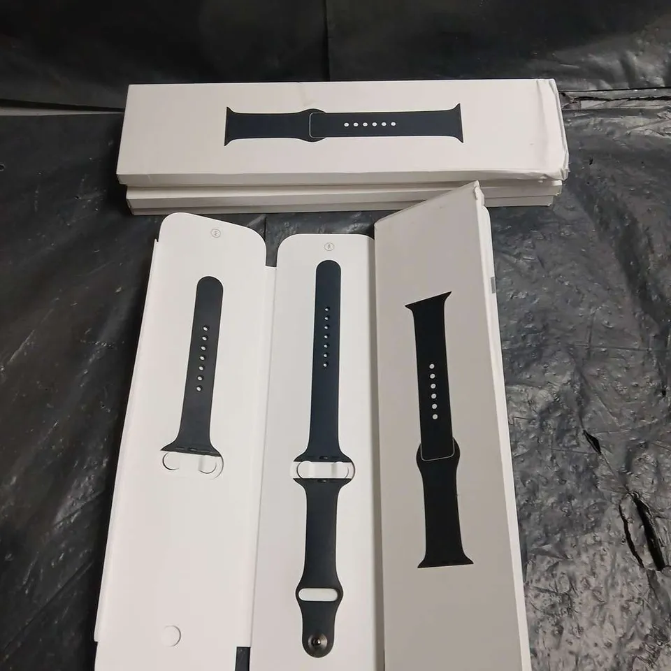 LOT OF 5 APPLE WATCH SPORT BANDS IN MIDNIGHT - ASSORTED SIZES