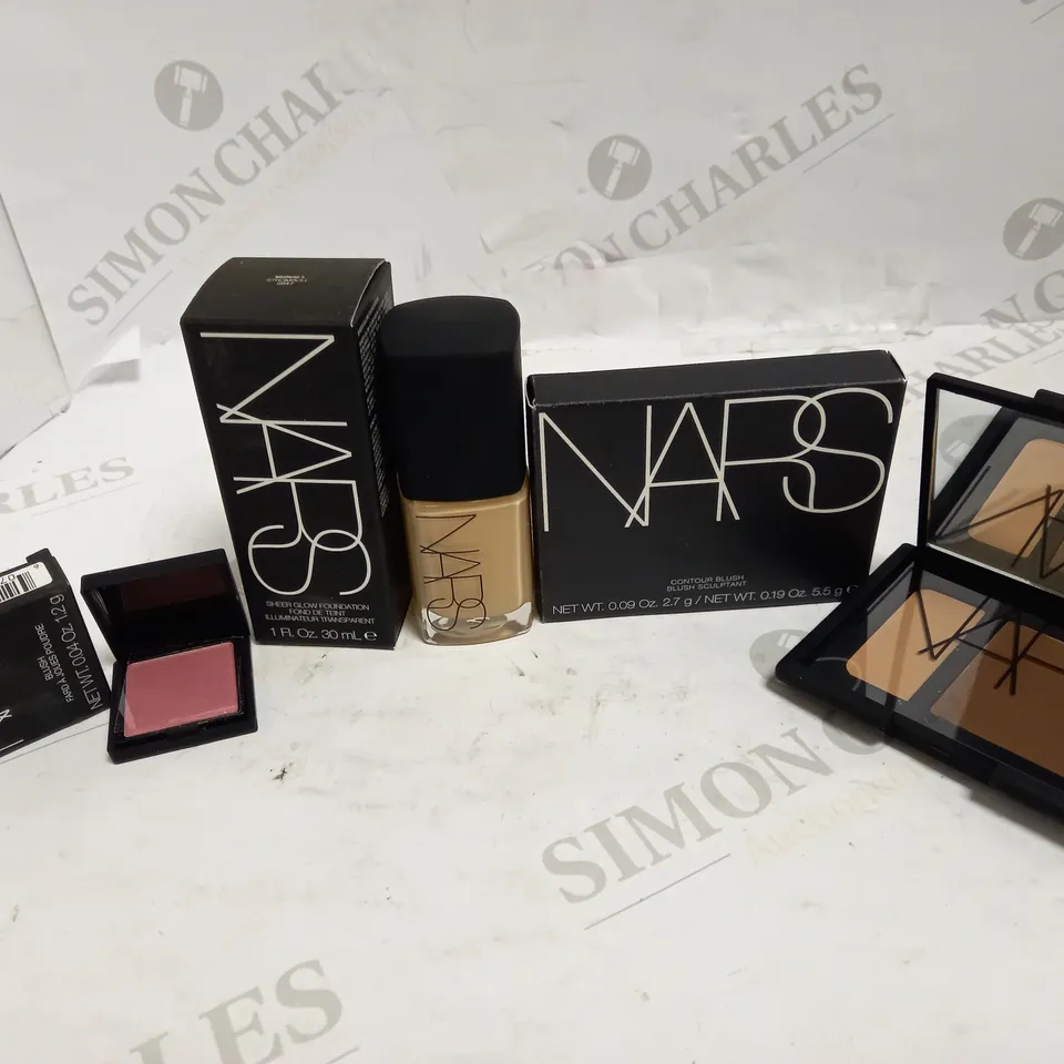 LOT OF APPROXIMATELY 20 NARS FACE MAKE UP ITEMS