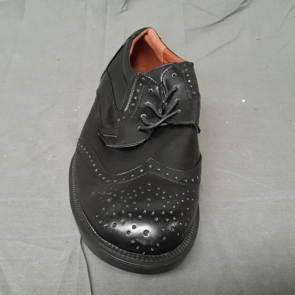 BOX OF APPROXIMATELY 15 ASSORTED PAIRS OF ASHWOOD LACE UP SHOES IN BLACK - VARIOUS SIZES