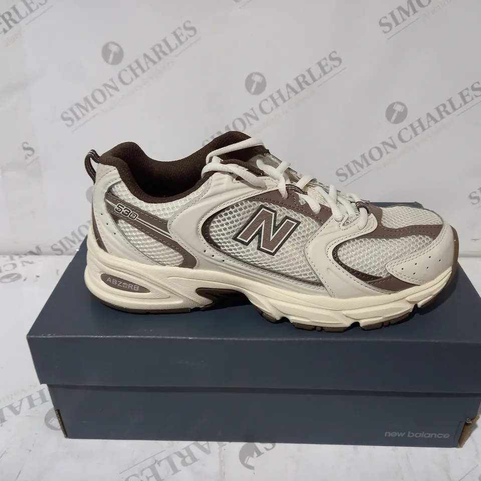 NEW BALANCE BROWN SIZE 6
