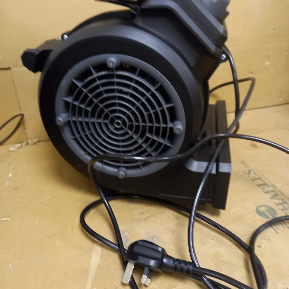 VACMASTER CARDIO54 - FITNESS AND GYM COOLING FLOOR FAN