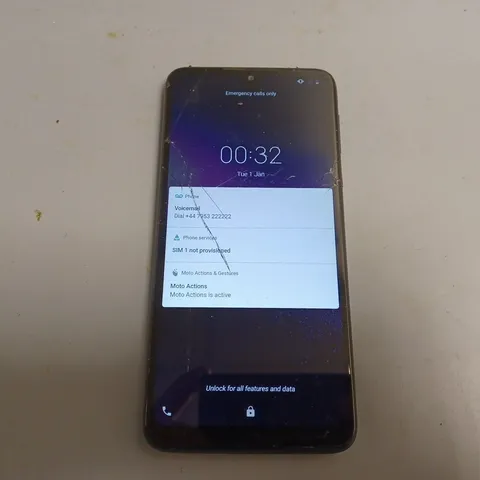 MOTOROLA ONE MACRO