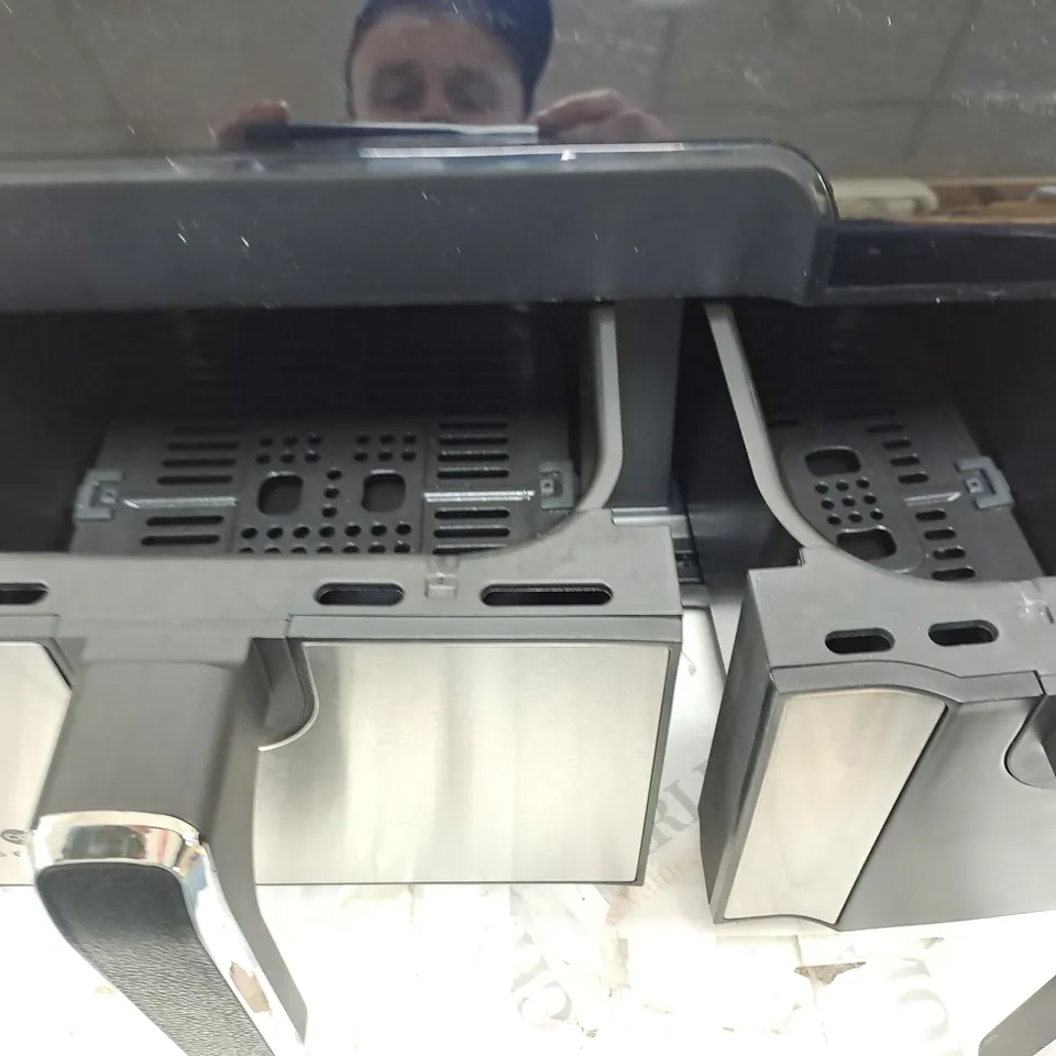 BOXED COOK'S ESSENTIALS 7.7L DUAL AIR FRYER 