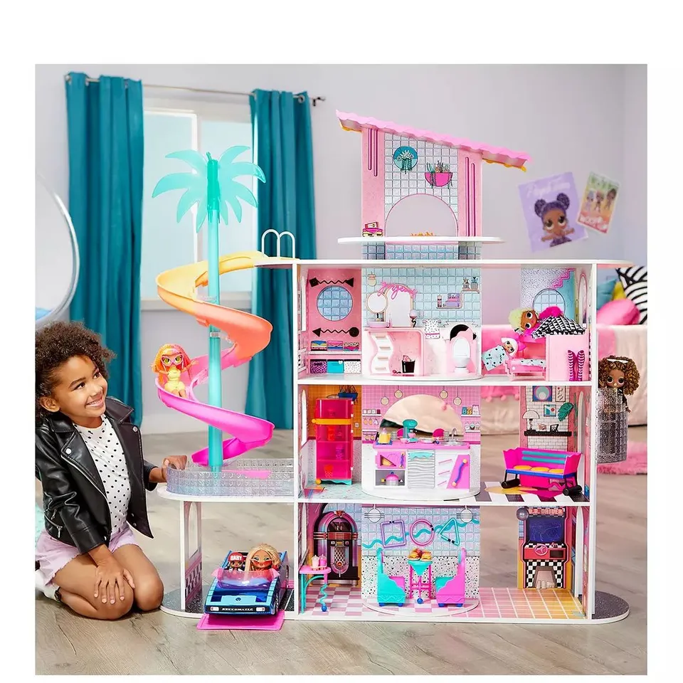 BOXED L.O.L SURPRISE! OMG HOUSE OF SURPRISES RRP £229