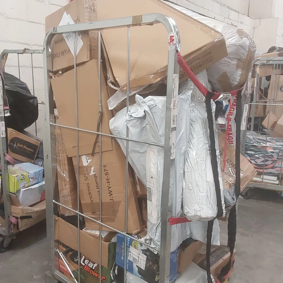CAGE CONTAINING A LARGE QUANTITY OF ASSORTED ITEMS INCLUDING: LEAF BLOWER, EXPANDABLE HOSE, COAT HANGERS ECT // CAGE NOT INCLUDED