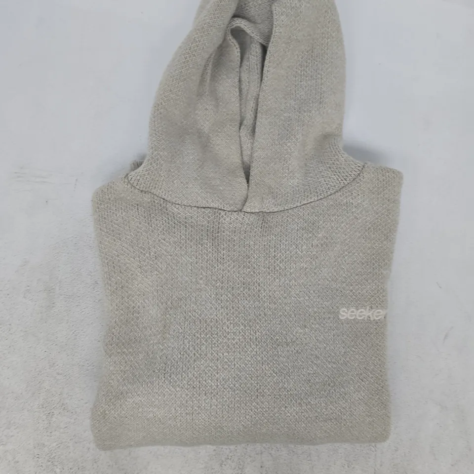 SISTERS AND SEEKERS LONG SLEEVE PULL-OVER HOODIE IN LIGHT SAND SIZE SMALL