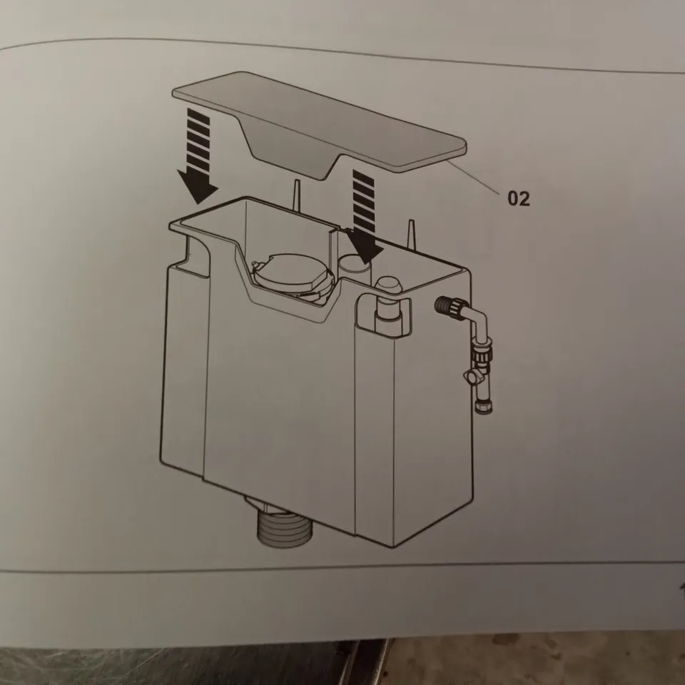BOXED COOKE & LEWIS CONCEALED CISTERN