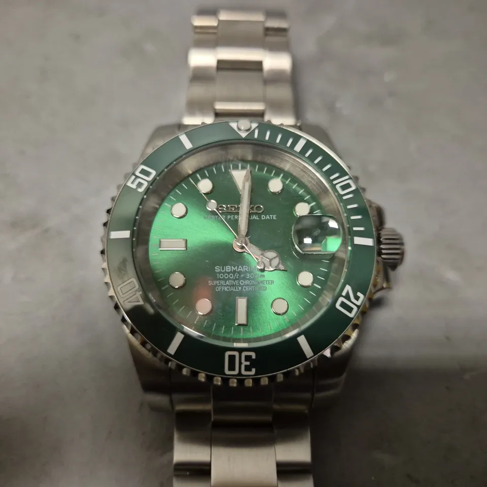 SEIKO MOD SUBMARINER GREEN DAIL 300M WATCH 
