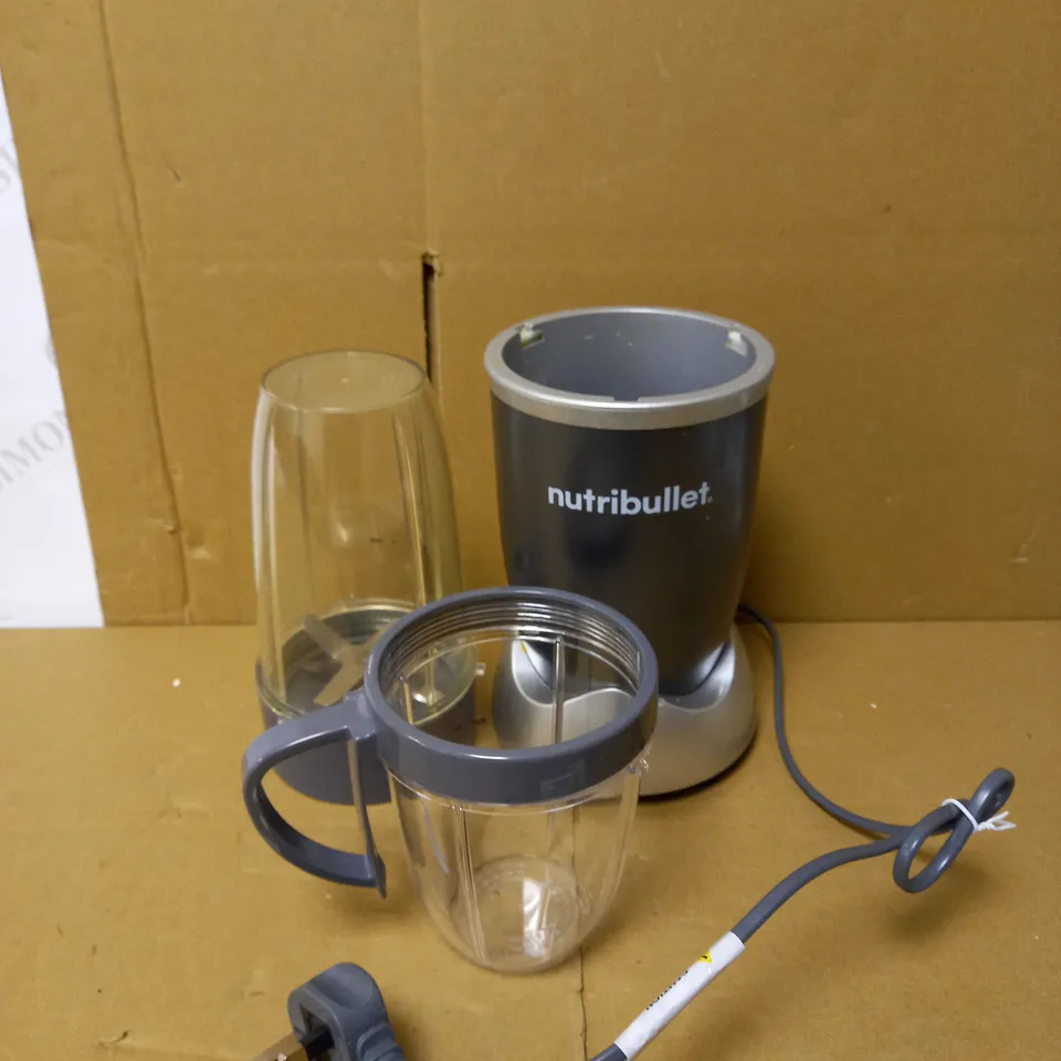 NUTRIBULLET 600 SERIES - NUTRIENT EXTRACTOR HIGH SPEED BLENDER - 600 W - GRAPHITE