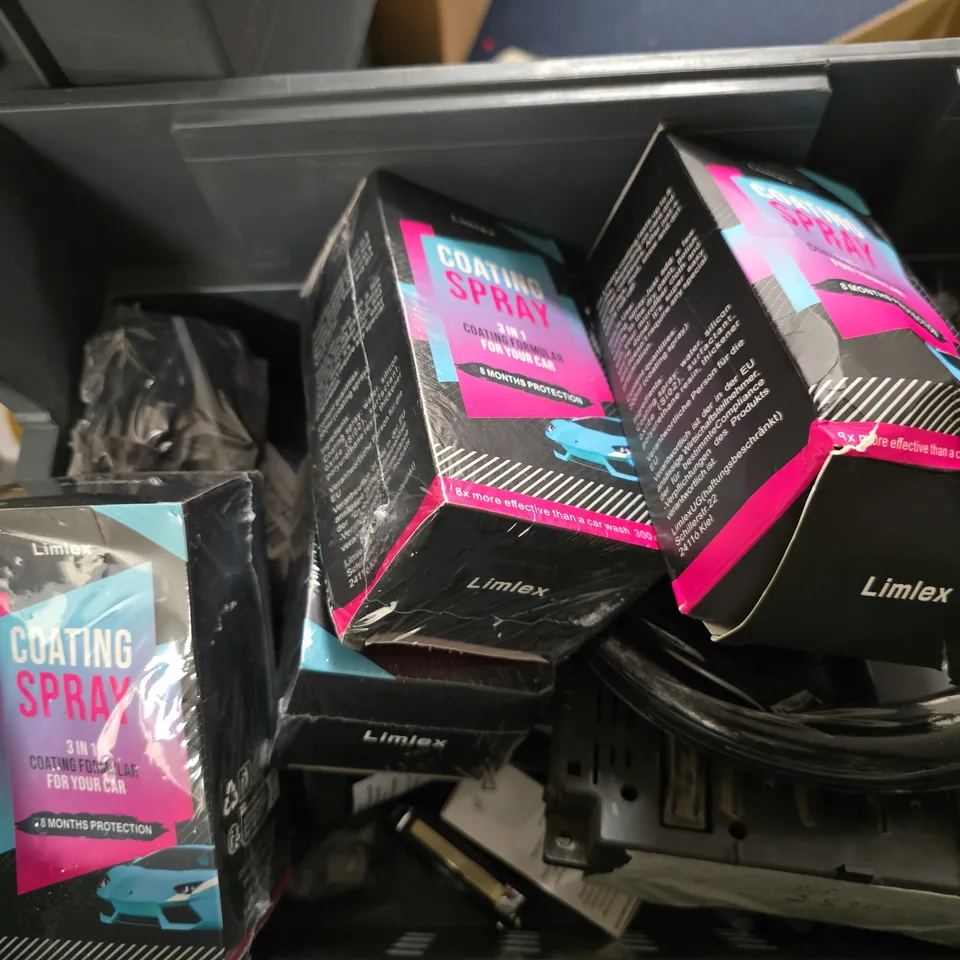 APPROXIMATELY 10 ASSORTED CAR ACCESSORIES TO INCLUDE plastic  polishing cream and multiple coating   - ETC - COLELCTION ONLY