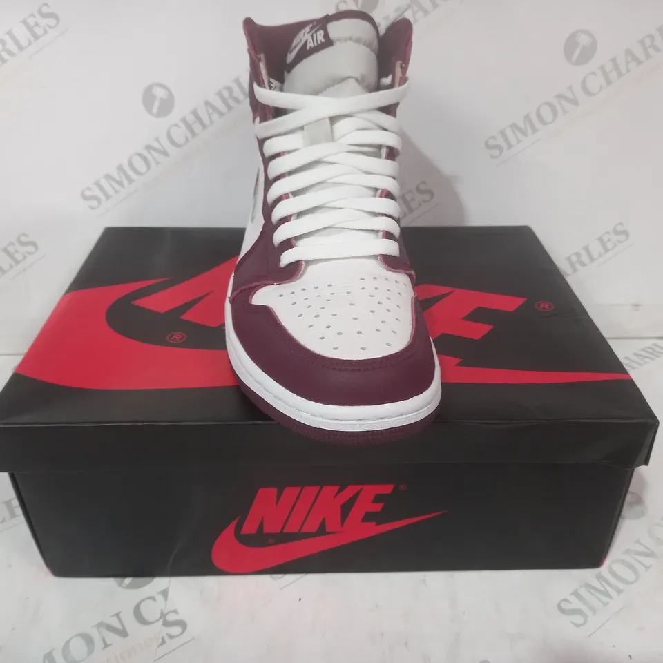 BOXED PAIR OF NIKE AIR JORDAN SHOES IN PURPLE/WHITE/METALLIC SILVER UK SIZE 8.5