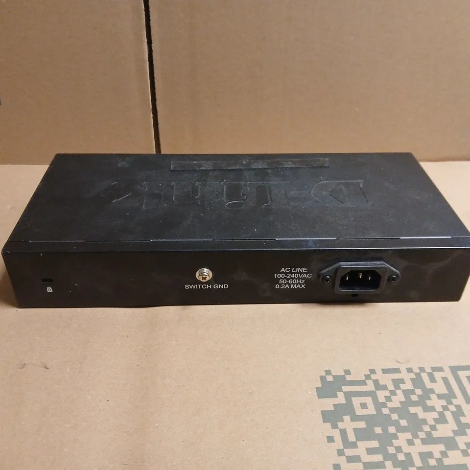D-LINK GIGABIT SWITCH DGS-1016D