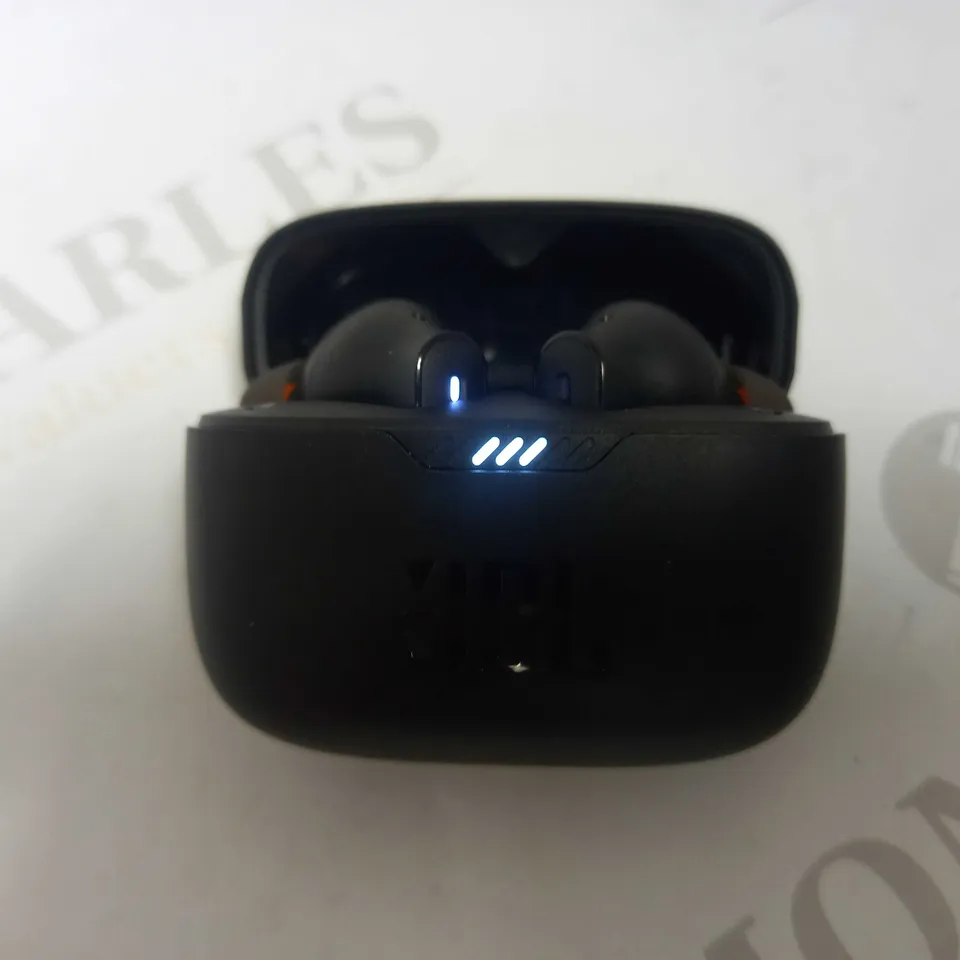 JBL TUNE 230NC TWS IN-EAR HEADPHONES