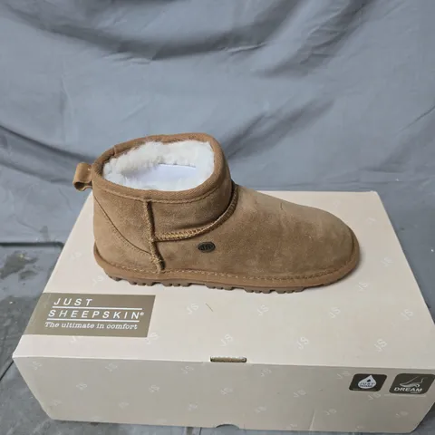 JUST SHEEPSKIN BOOTS – TAN SUEDE WITH SHEARLING LINING (PAIR) UK 5