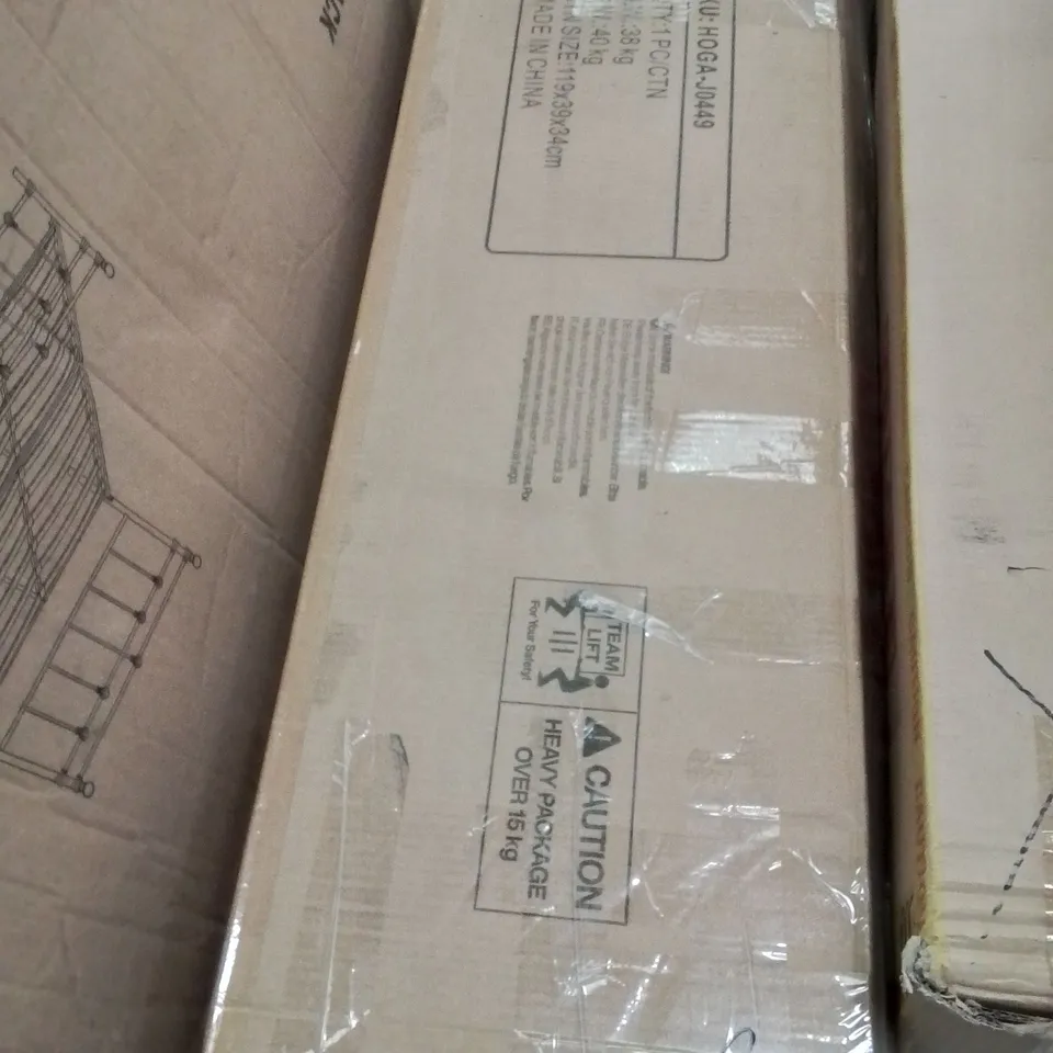 BOXED TRIBESIGN SHOE CABINET