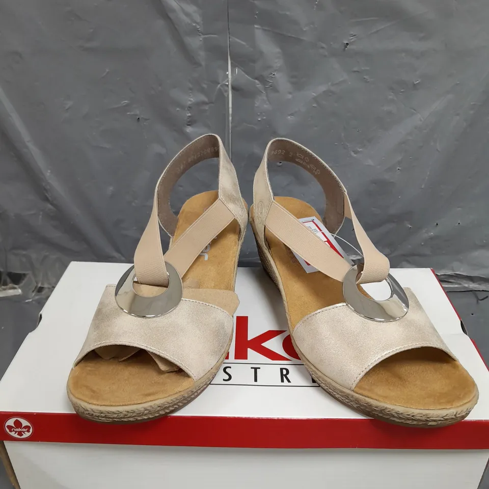 BOXED RIEKER CREAM WOMENS CASUAL COMFORT SLINGBACK WEDGE SANDALS SIZE 38