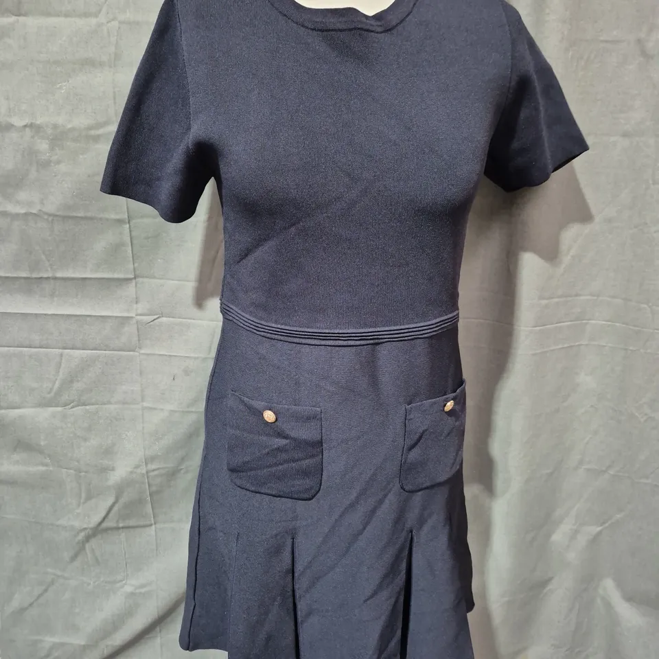 ZARA SHORT SLEEVE BUTTON DETAIL PLEATED POCKET DRESS IN NAVY SIZE M