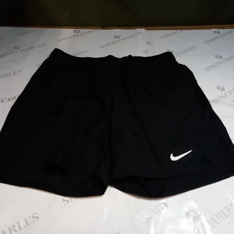 NIKE LOGO STANDARD SHORTS SIZE L 