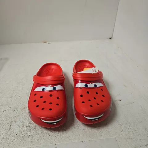 CROCS CROCBAND RELAXED FIT KIDS’ SHOES - RED LIGHTNING MCQUEEN (CARS) - UK M6 / W7 