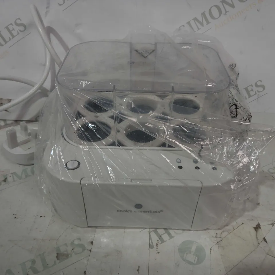 COOK'S ESSENTIALS THE SMART TALKING EGG COOKER