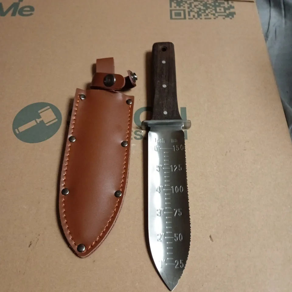 HORI HORI GARDEN KNIFE WITH LEATHER SHEATH