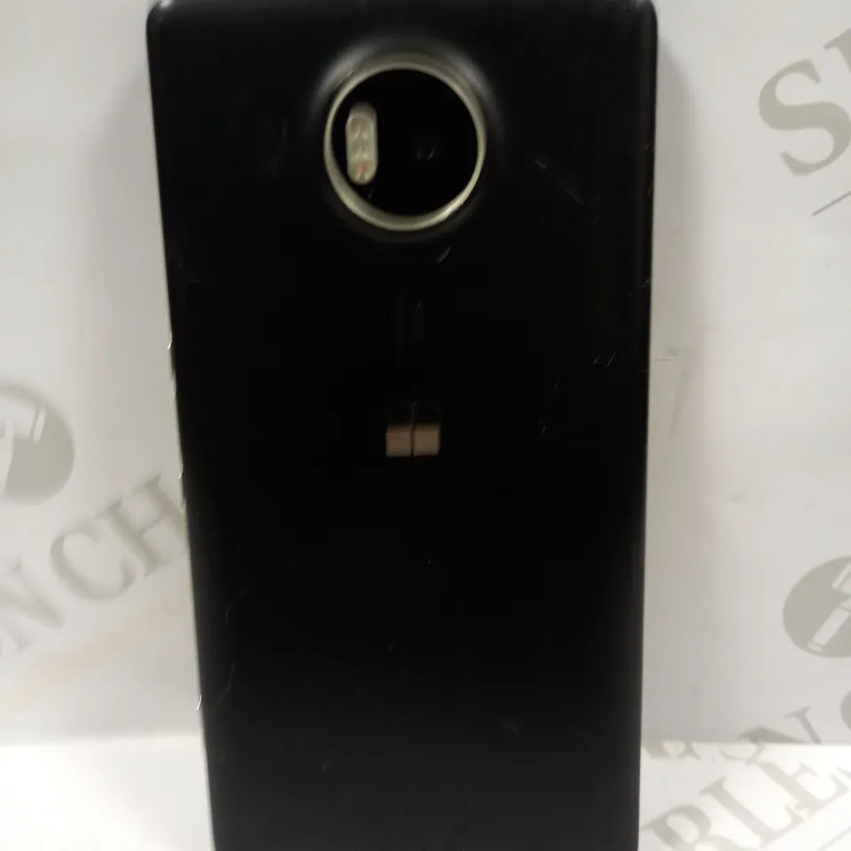 MICROSOFT LUMIA 950 XL RM-1085 IN BLACK