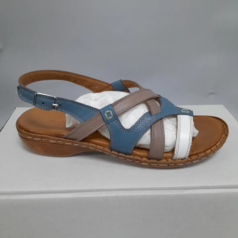 ADESSO TAN BUCKLE PLATFORM SANDALS -SIZE 5