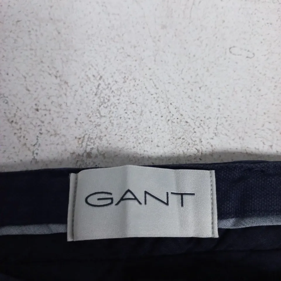 GANT REGULAR FIT CHINO SHORTS – EVENING BLUE, UK 36 (W36)