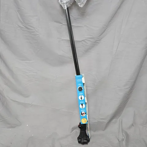 CAGE OF APPROXIMATELY 15 ITEMS TO INCLUDE:CYCLONE CANE AND BAKING TRAYS